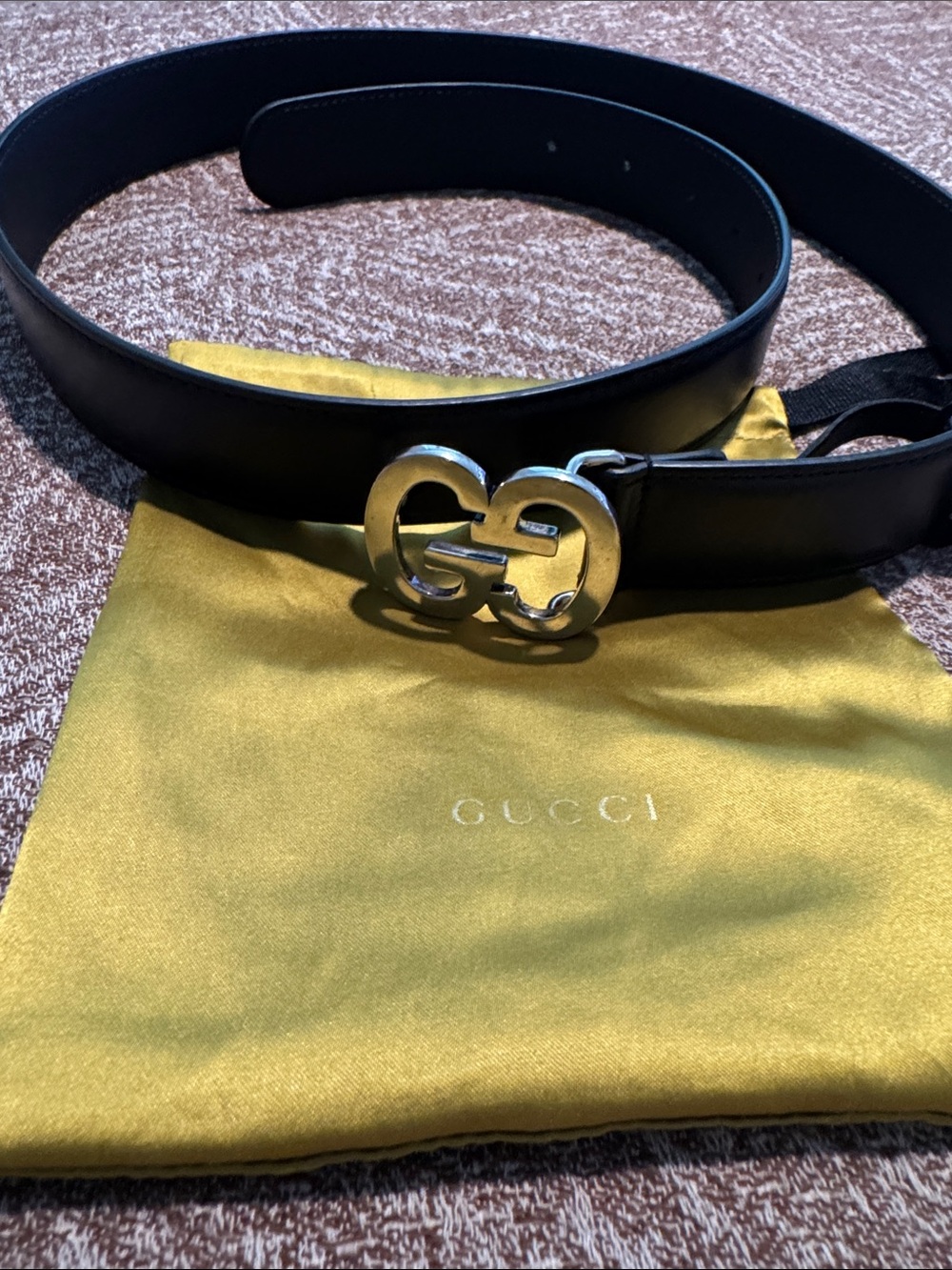 Gucci Black Leather Belt with Silver Double G Buckle